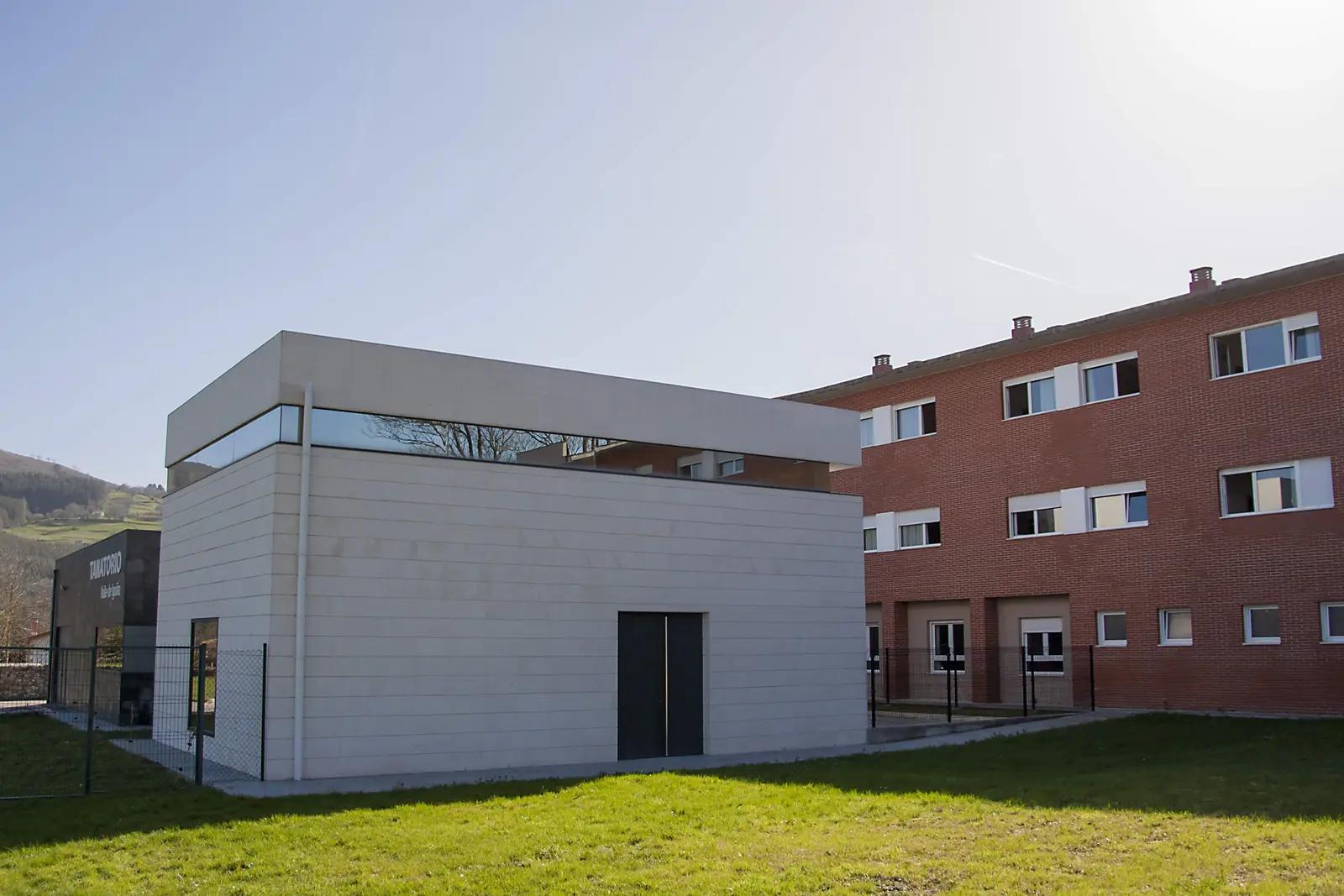 Residencia De Madernia