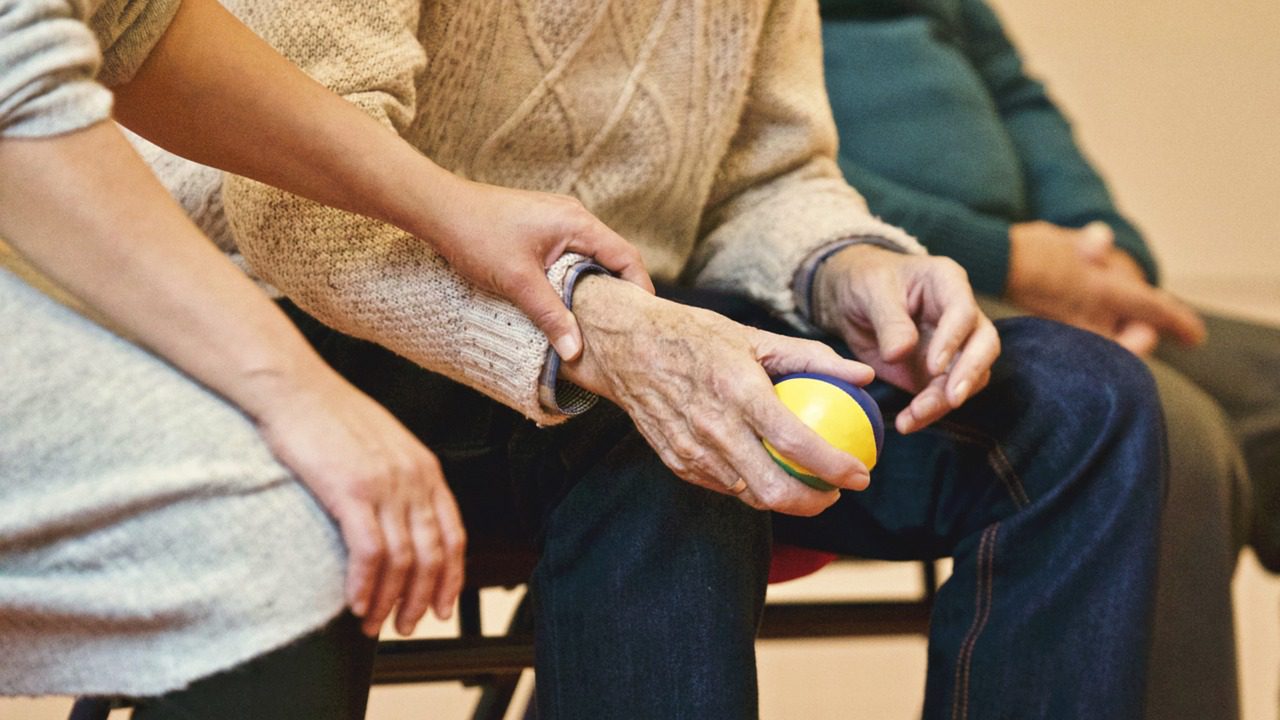 Imágen de personas con parkinson